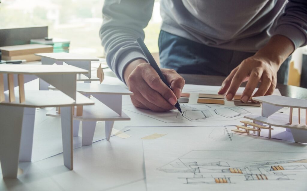 L'organizzazione tecnico-amministrativa del cantiere edile da parte di aziende edili e professionisti tecnici.